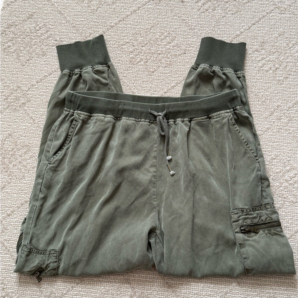 YOUNG, FABULOUS & BROKE Olive Green Cargo Jogger Pants - Picture 12 of 14